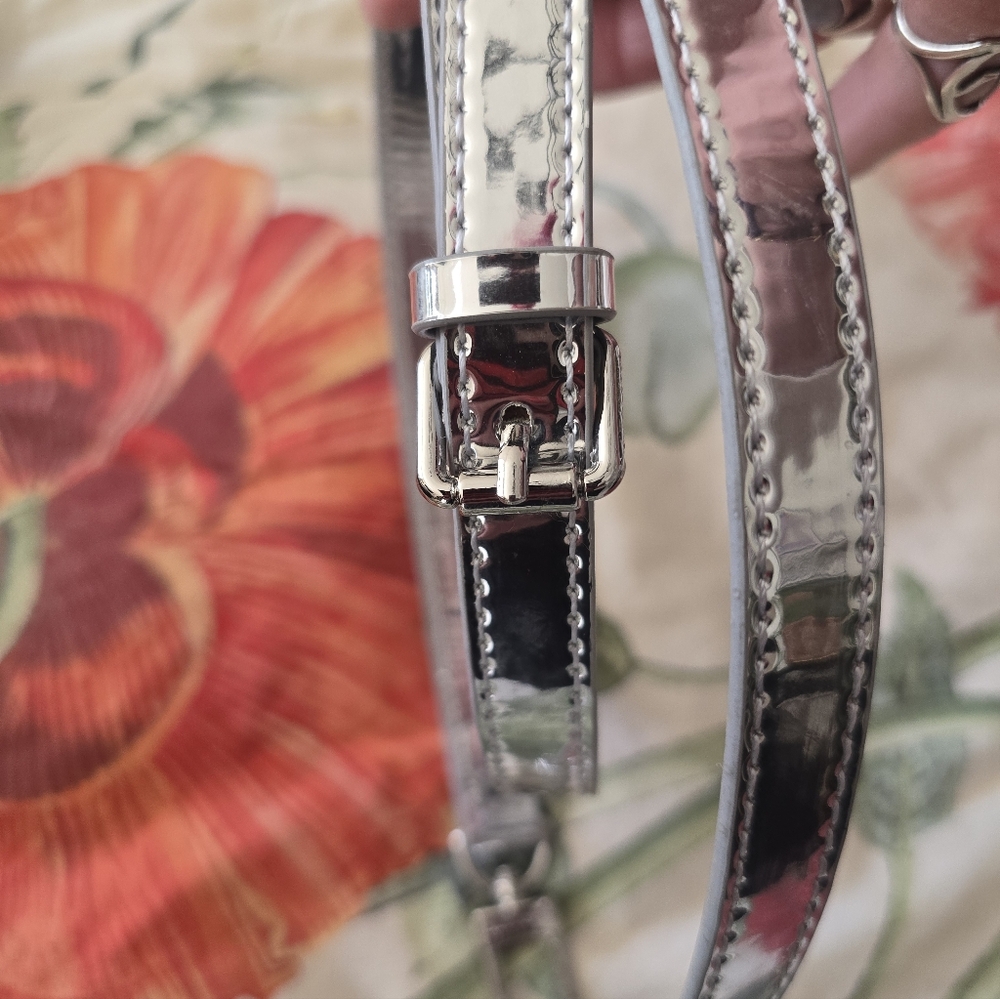Silver Mirror Purse Crossbody Strap - Picture 6 of 7